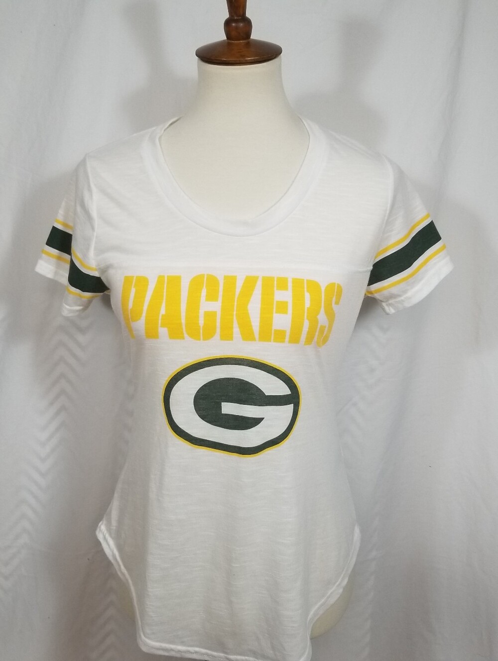 Majestic Green Bay Packers NFL Womens Small White Tailgate T-Shirt Scoop Neck